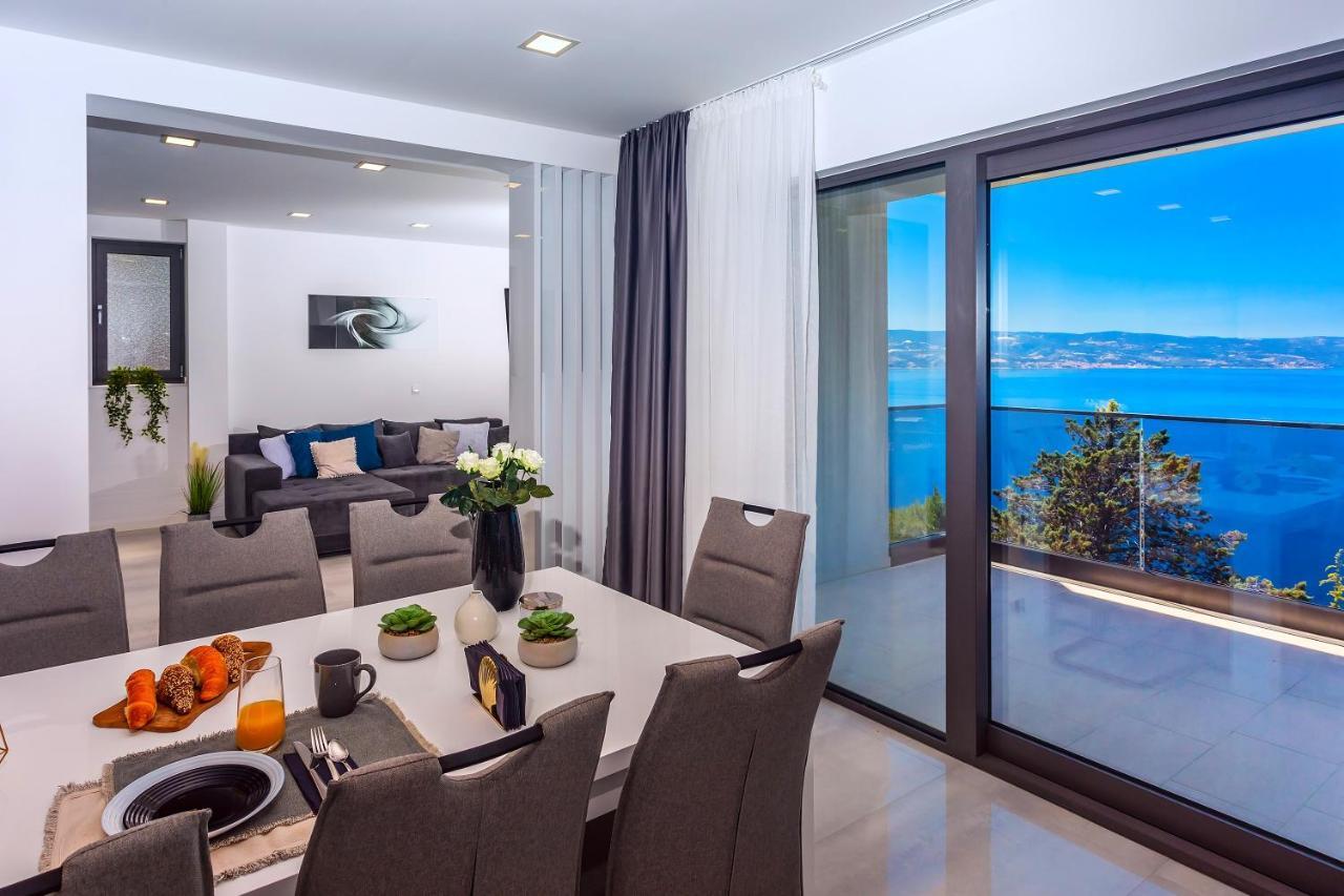 Villa Belvedere With Heated Pool, Billiards, Media Room, Sea Views,10 Pax Omiš Екстериор снимка