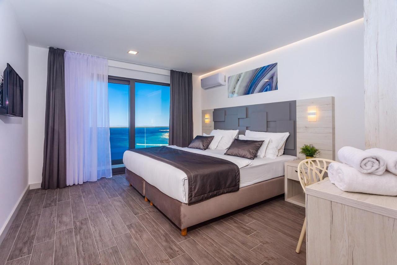 Villa Belvedere With Heated Pool, Billiards, Media Room, Sea Views,10 Pax Omiš Екстериор снимка