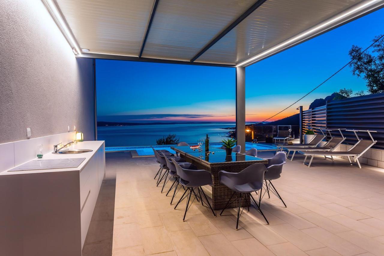 Villa Belvedere With Heated Pool, Billiards, Media Room, Sea Views,10 Pax Omiš Екстериор снимка