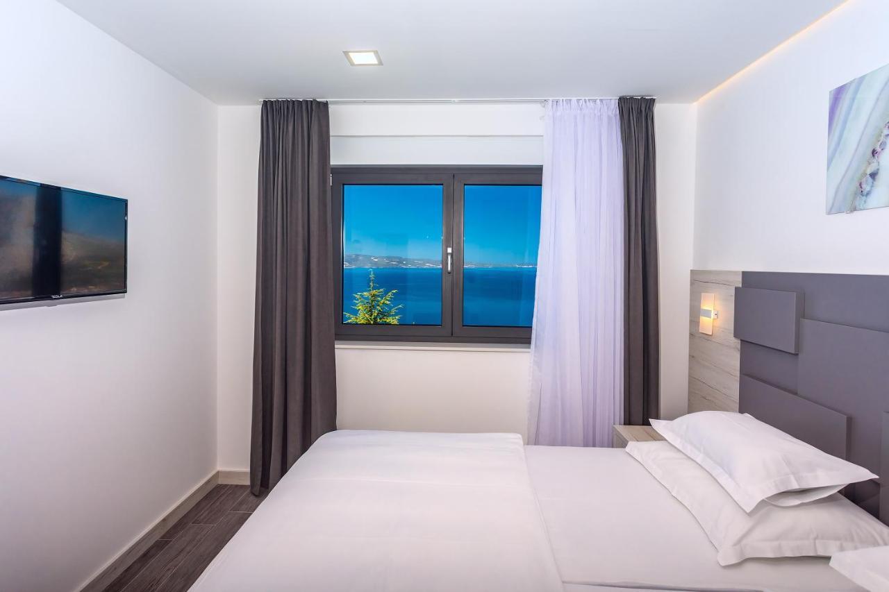 Villa Belvedere With Heated Pool, Billiards, Media Room, Sea Views,10 Pax Omiš Екстериор снимка