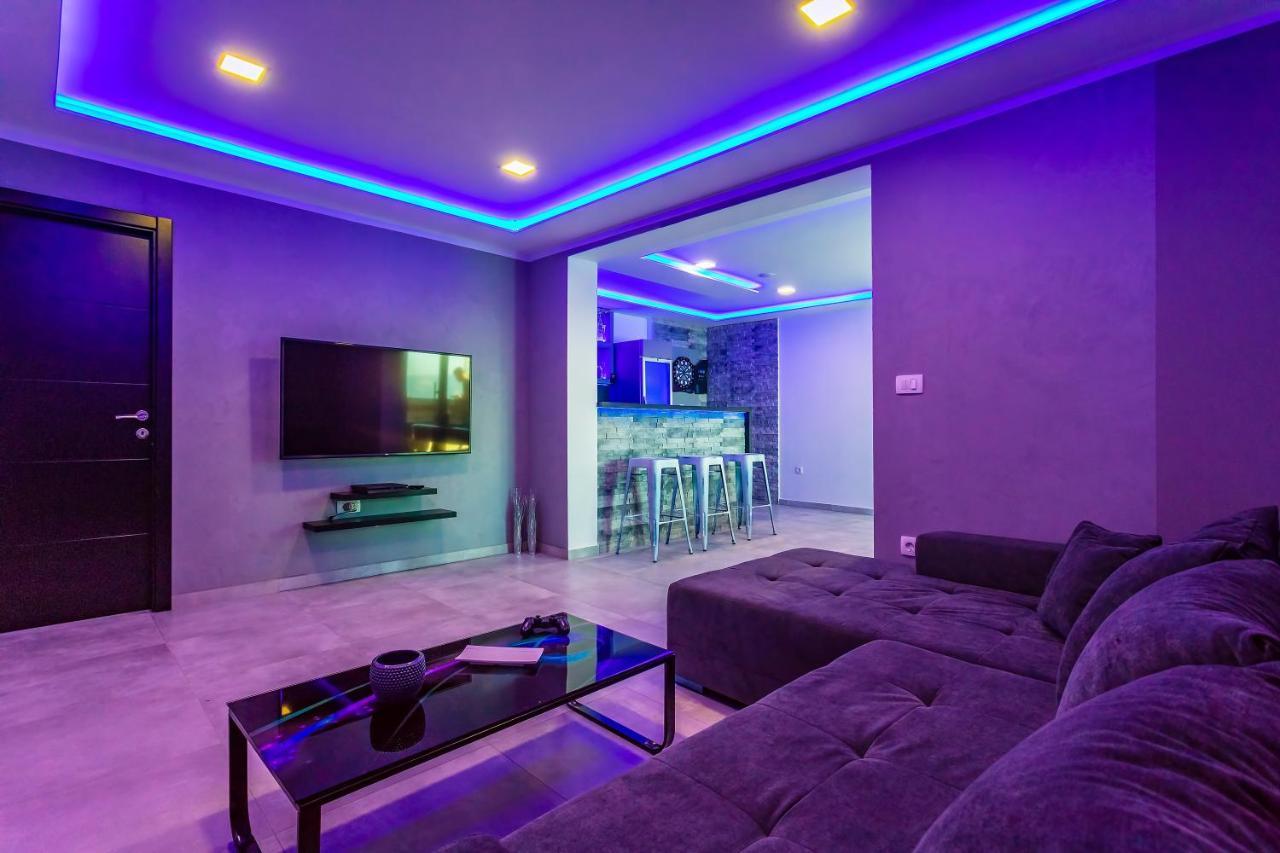 Villa Belvedere With Heated Pool, Billiards, Media Room, Sea Views,10 Pax Omiš Екстериор снимка