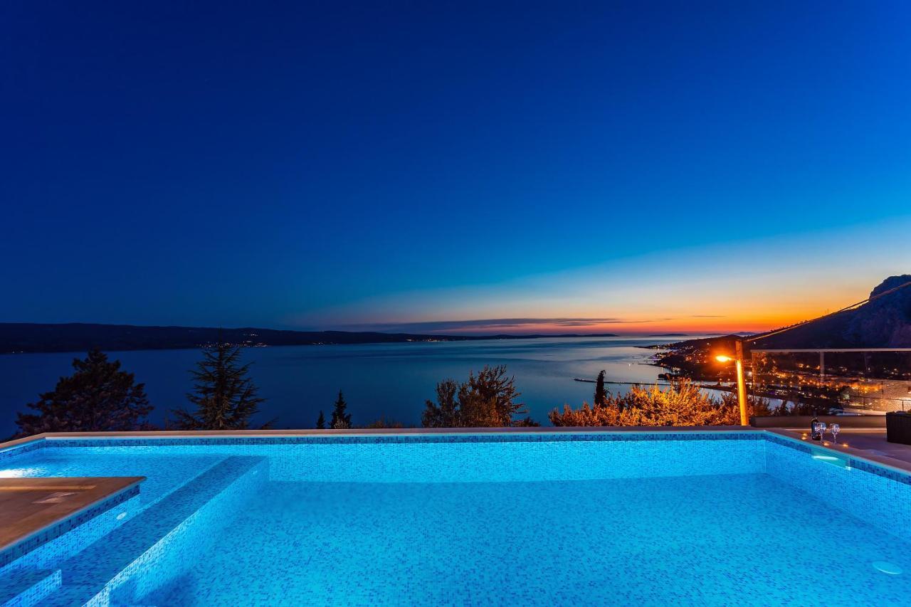 Villa Belvedere With Heated Pool, Billiards, Media Room, Sea Views,10 Pax Omiš Екстериор снимка
