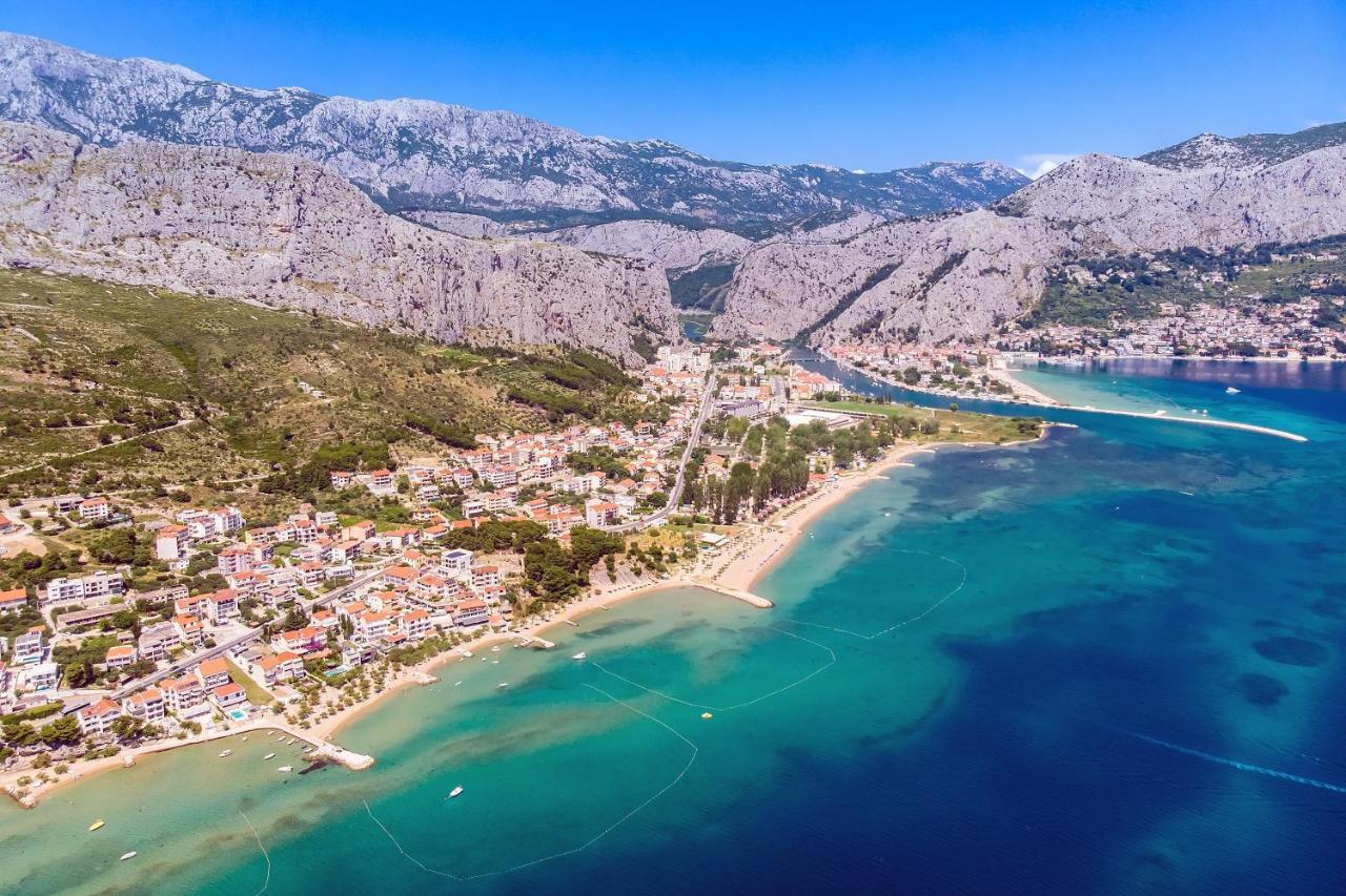 Villa Belvedere With Heated Pool, Billiards, Media Room, Sea Views,10 Pax Omiš Екстериор снимка