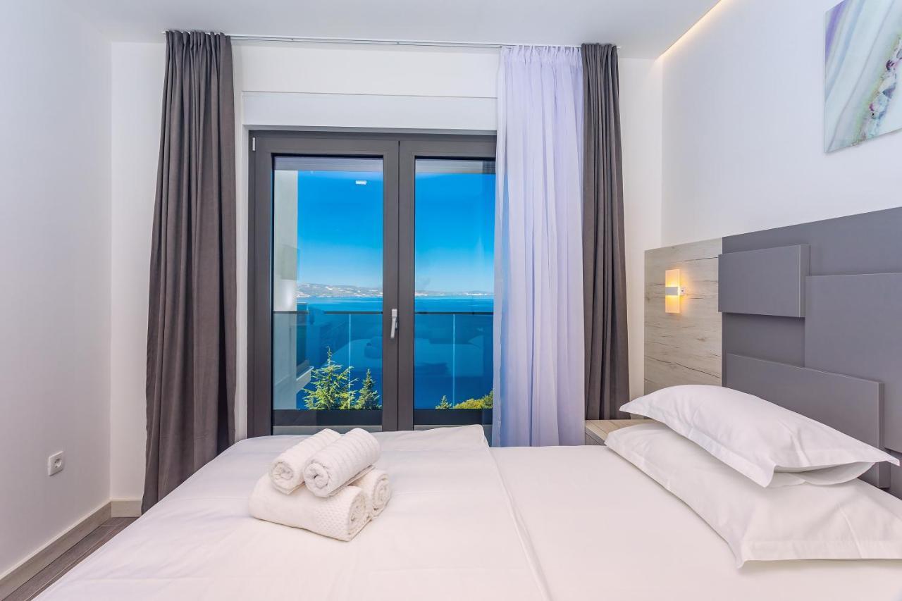 Villa Belvedere With Heated Pool, Billiards, Media Room, Sea Views,10 Pax Omiš Екстериор снимка