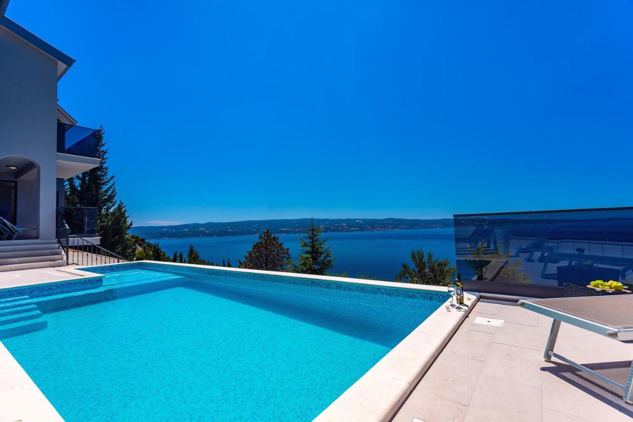 Villa Belvedere With Heated Pool, Billiards, Media Room, Sea Views,10 Pax Omiš Екстериор снимка