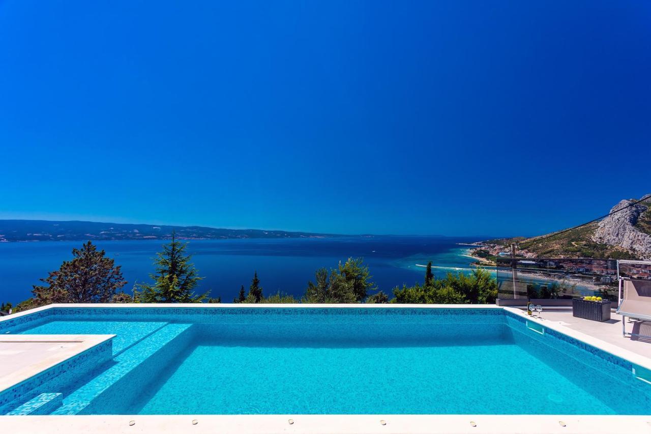 Villa Belvedere With Heated Pool, Billiards, Media Room, Sea Views,10 Pax Omiš Екстериор снимка