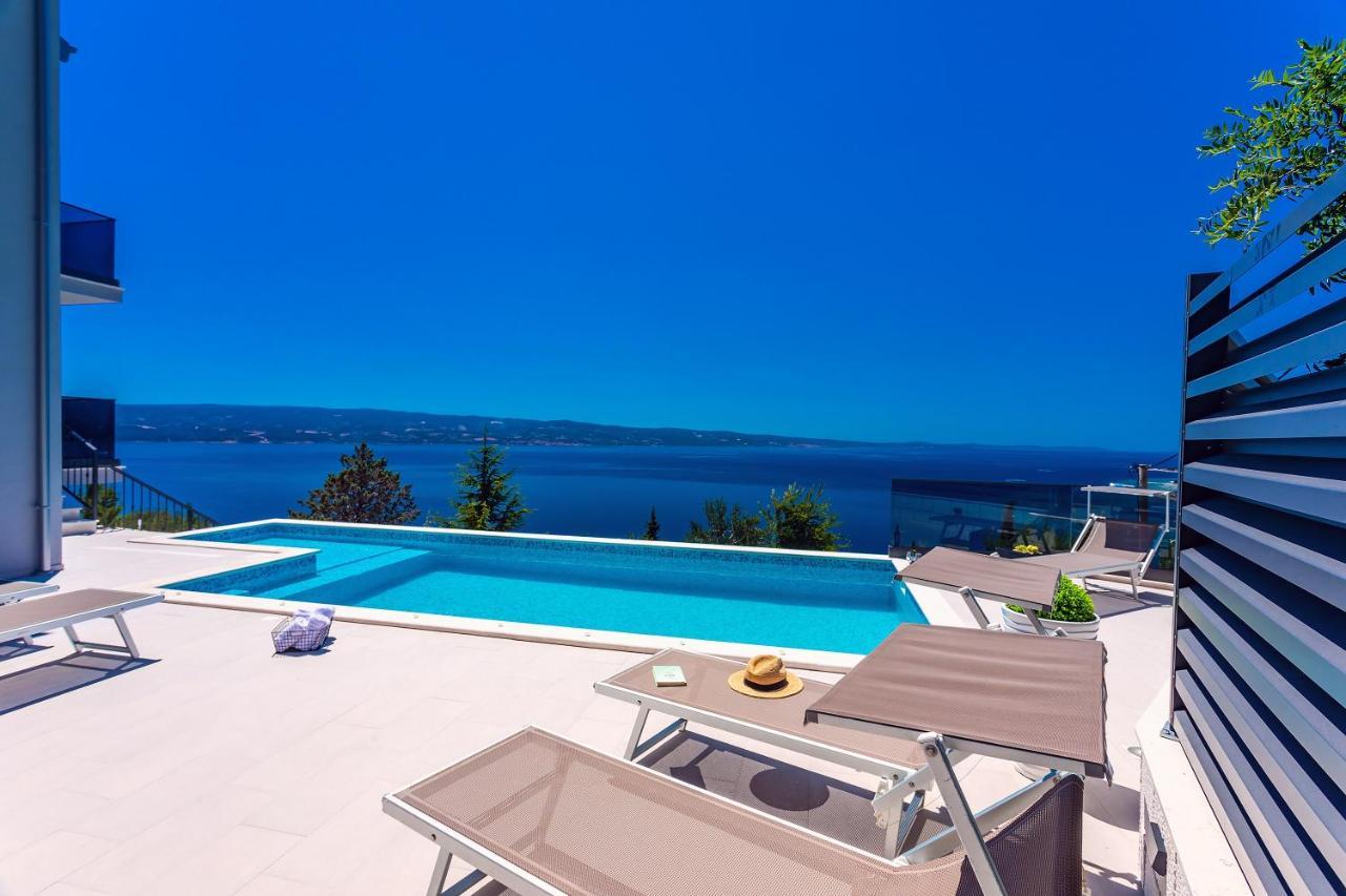 Villa Belvedere With Heated Pool, Billiards, Media Room, Sea Views,10 Pax Omiš Екстериор снимка